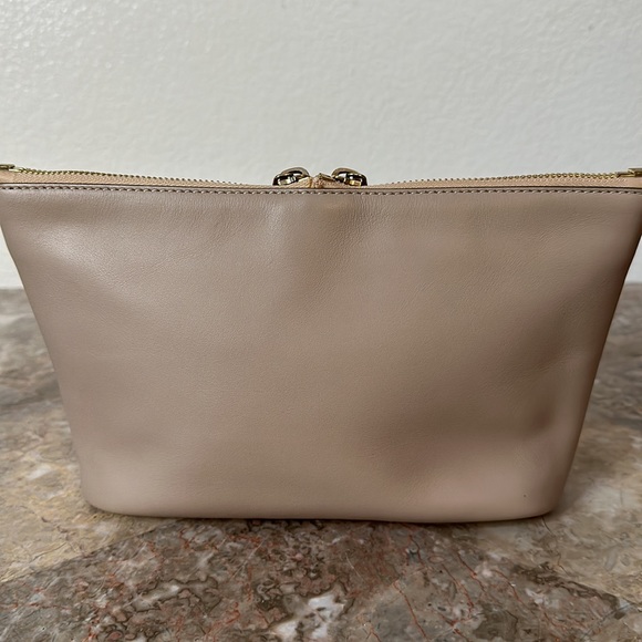 Chloe 2-tone leather pouch - Picture 2 of 10